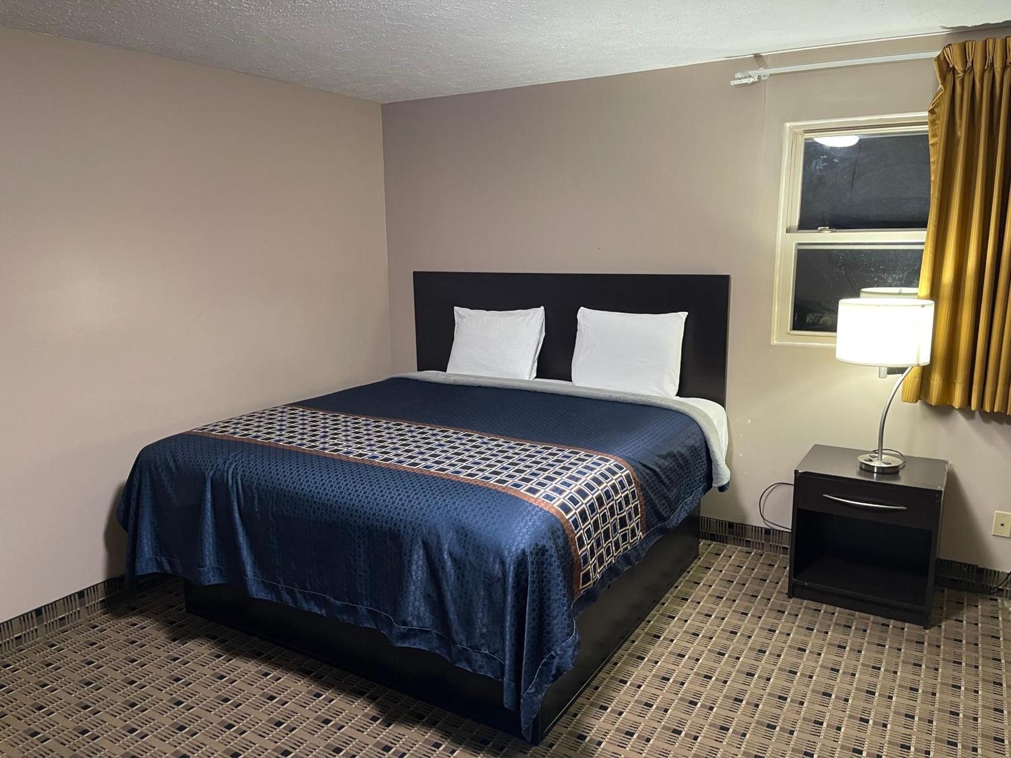 Economy Inn & Suites 阿什塔比拉 外观 照片