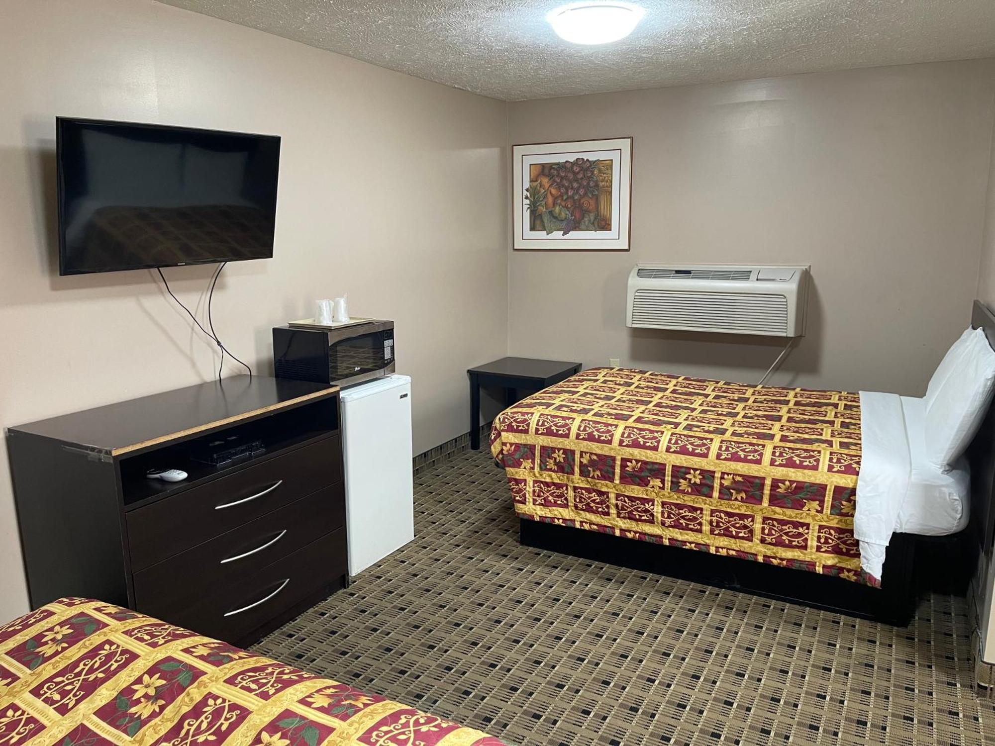 Economy Inn & Suites 阿什塔比拉 外观 照片