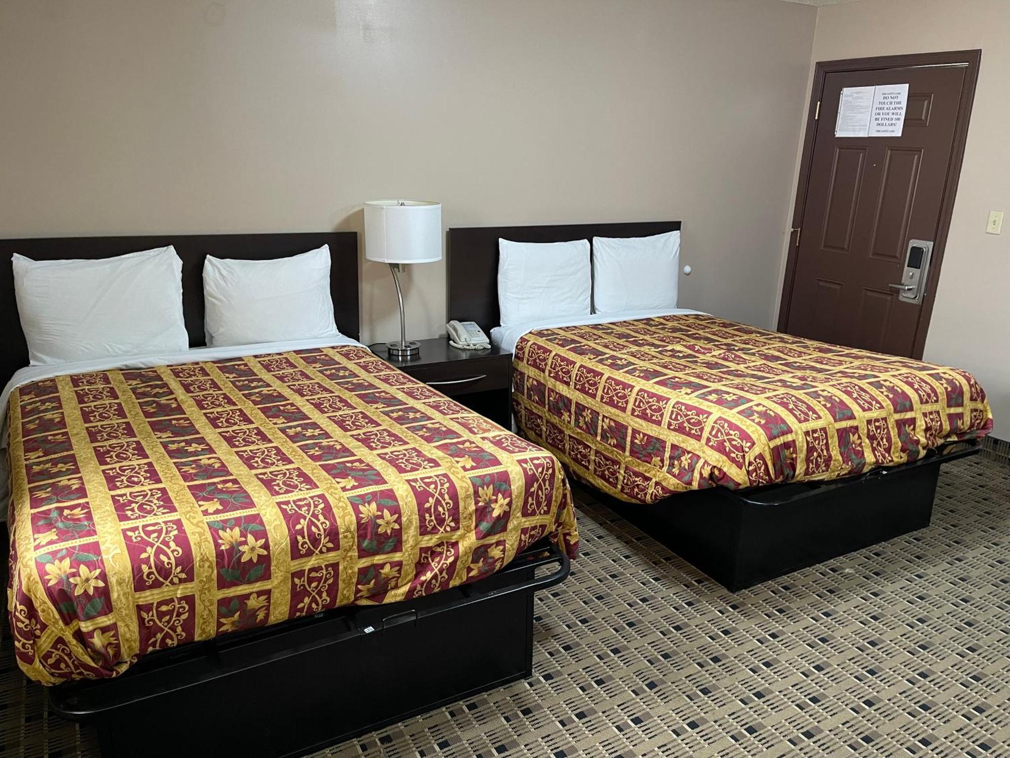 Economy Inn & Suites 阿什塔比拉 外观 照片