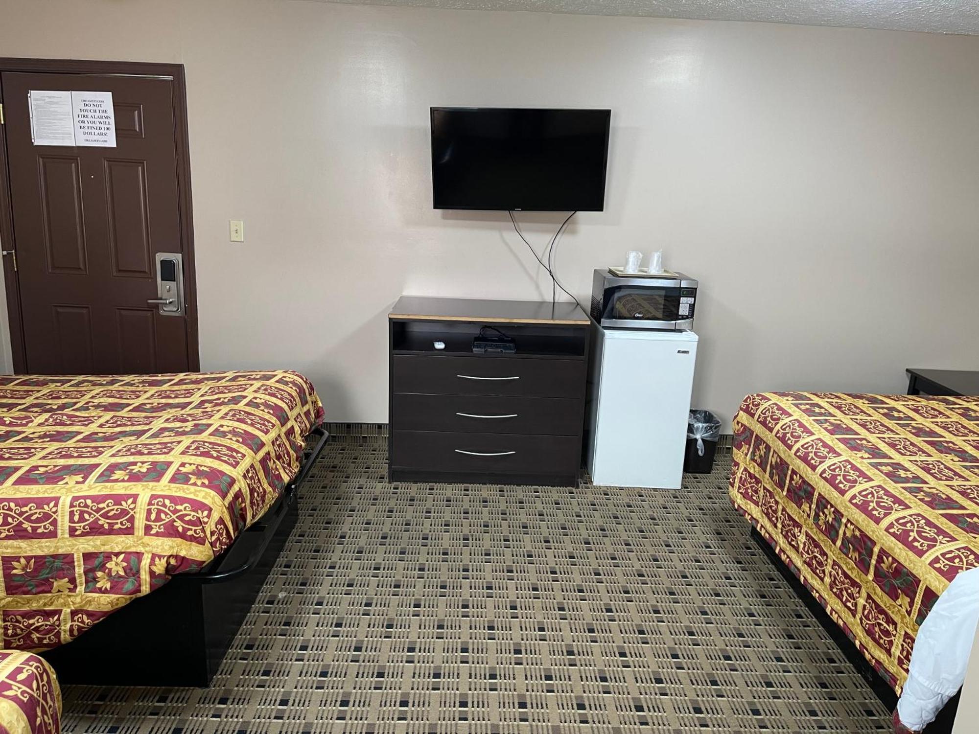 Economy Inn & Suites 阿什塔比拉 外观 照片