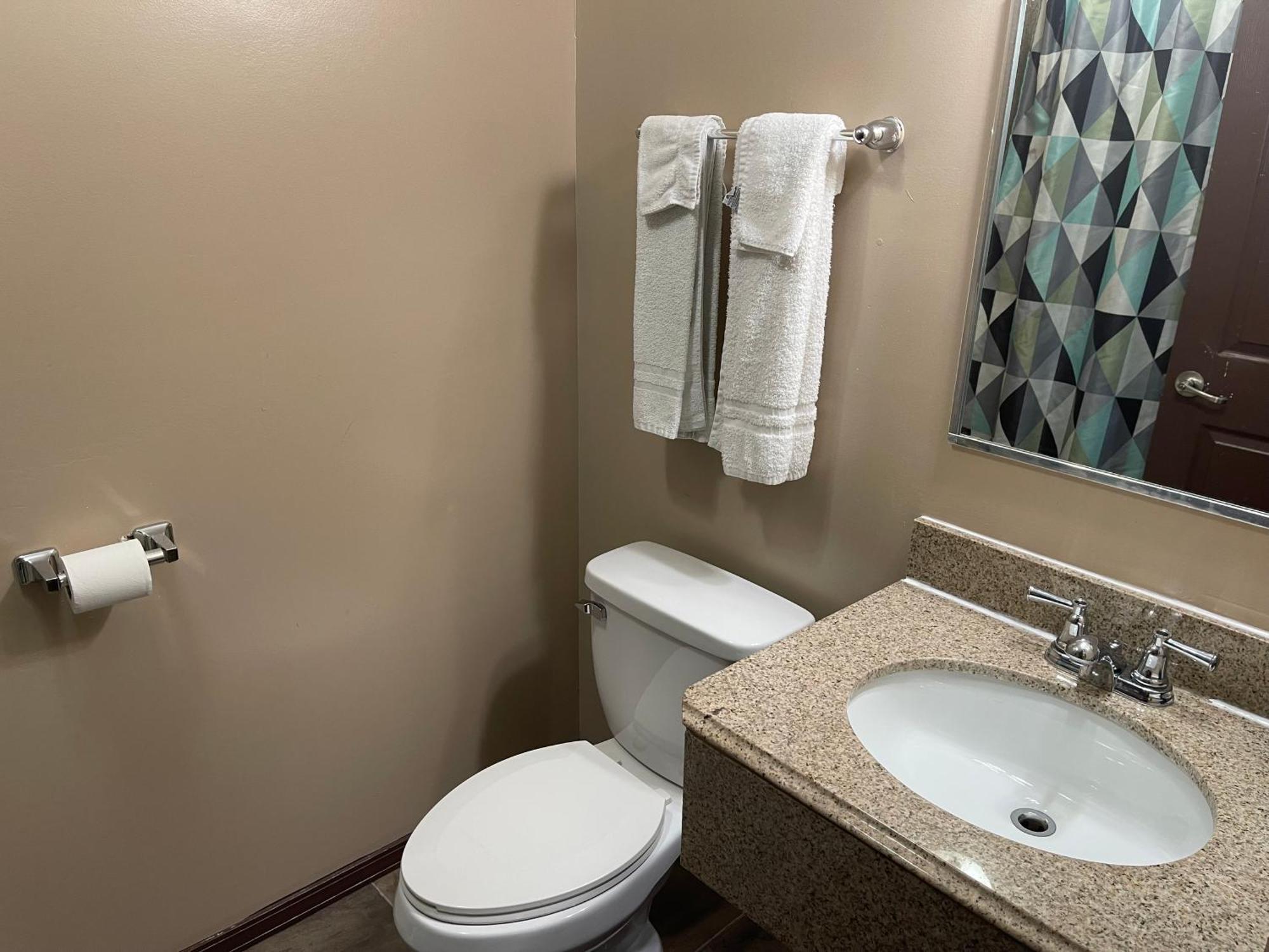 Economy Inn & Suites 阿什塔比拉 外观 照片