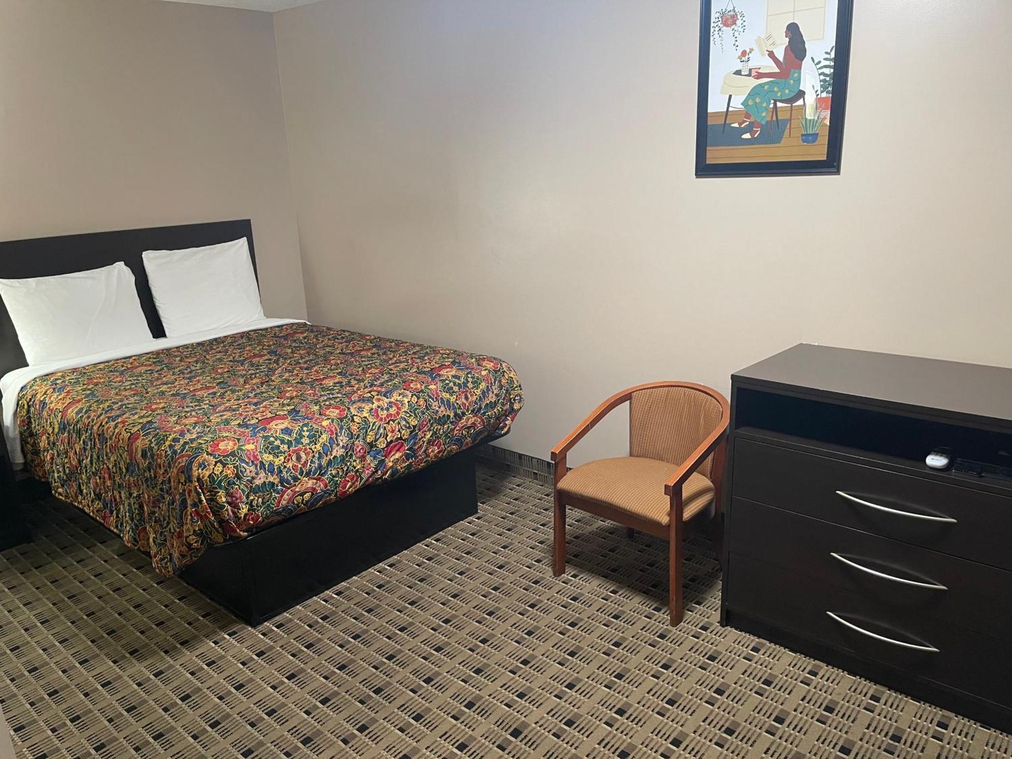 Economy Inn & Suites 阿什塔比拉 外观 照片
