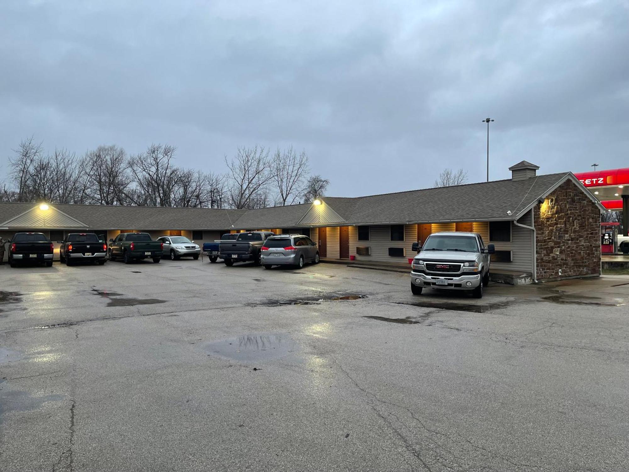 Economy Inn & Suites 阿什塔比拉 外观 照片
