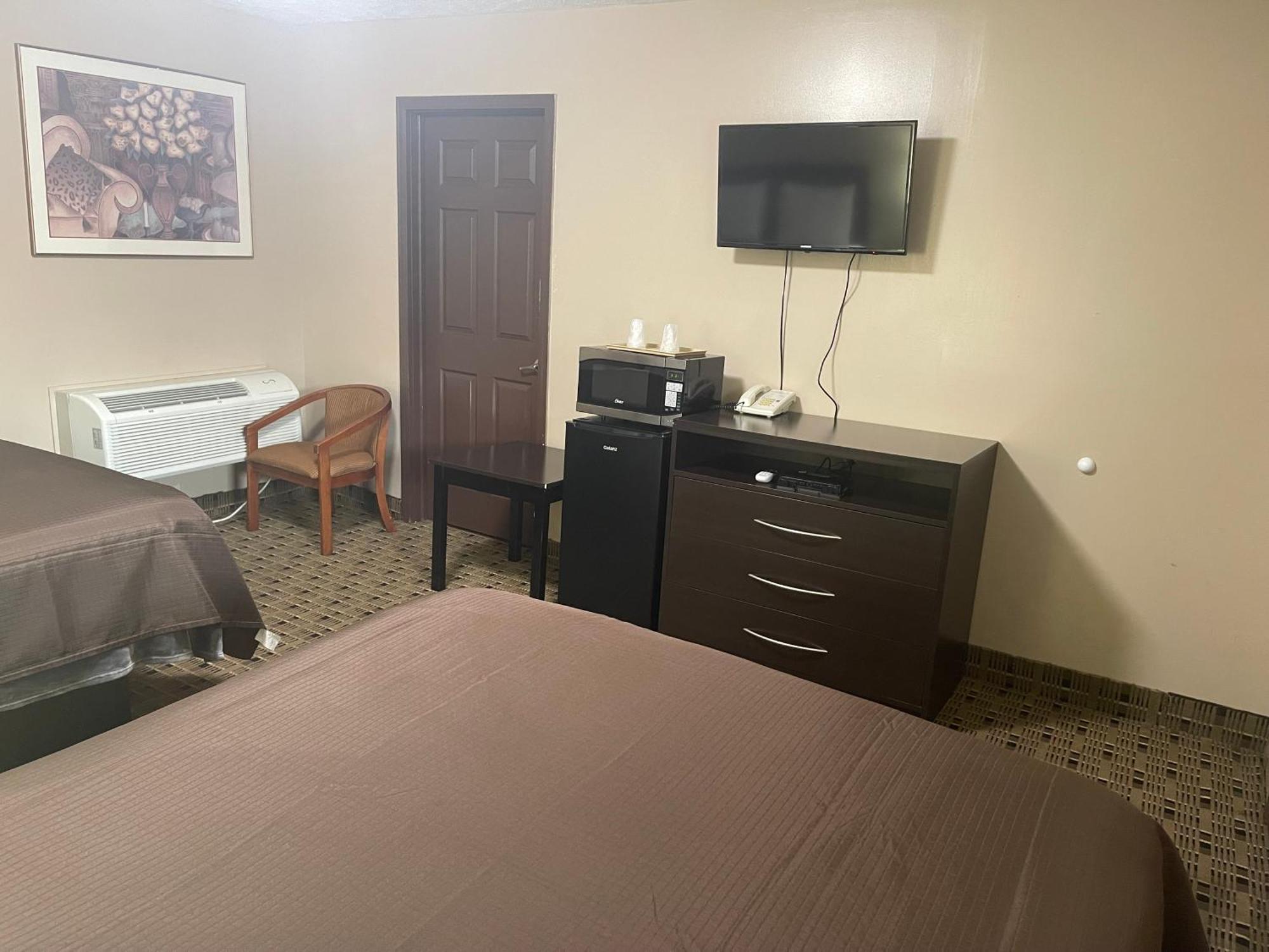 Economy Inn & Suites 阿什塔比拉 外观 照片