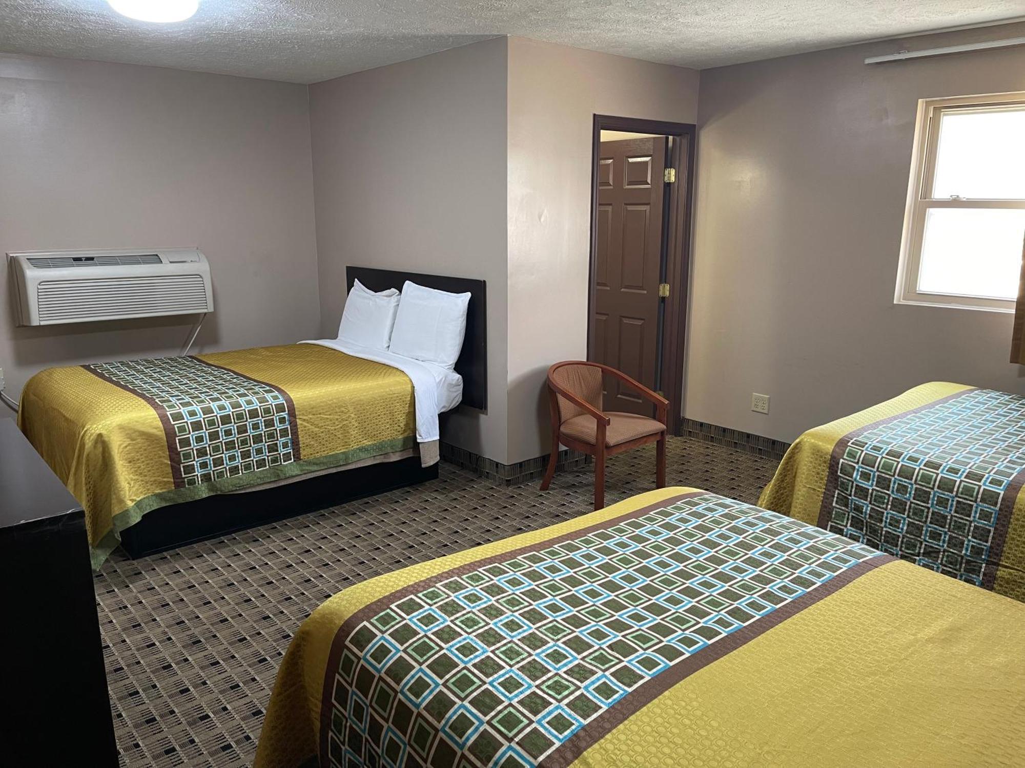 Economy Inn & Suites 阿什塔比拉 外观 照片