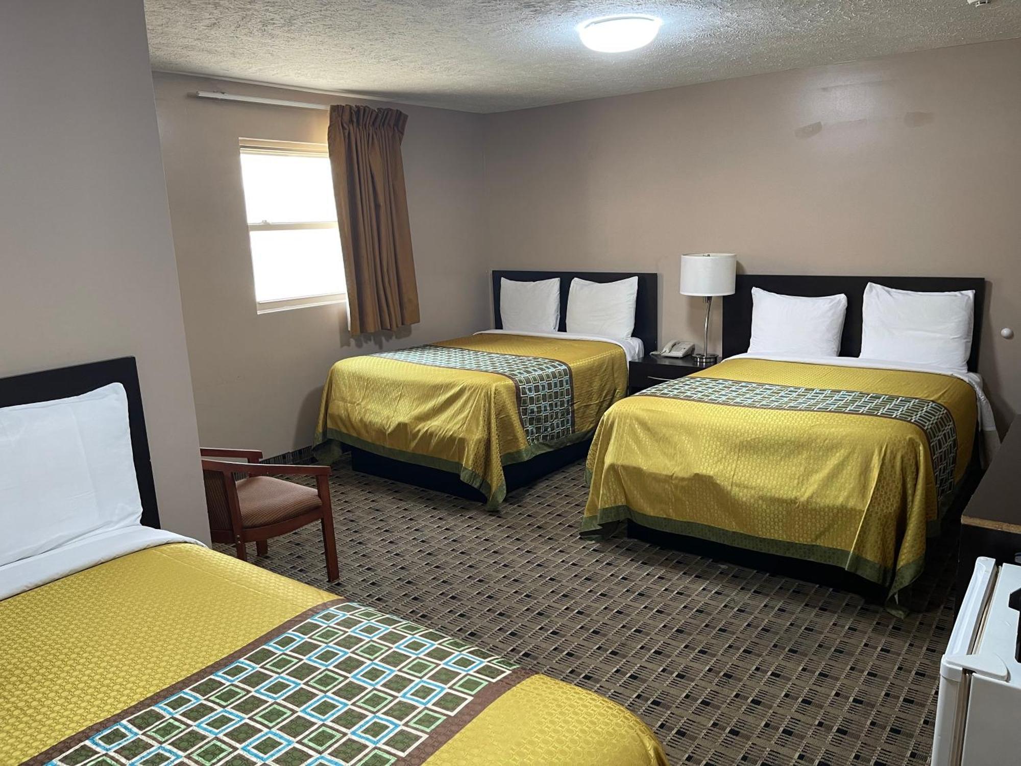 Economy Inn & Suites 阿什塔比拉 外观 照片