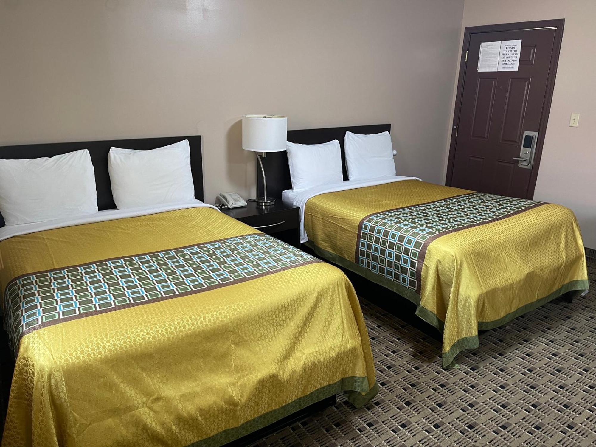 Economy Inn & Suites 阿什塔比拉 外观 照片